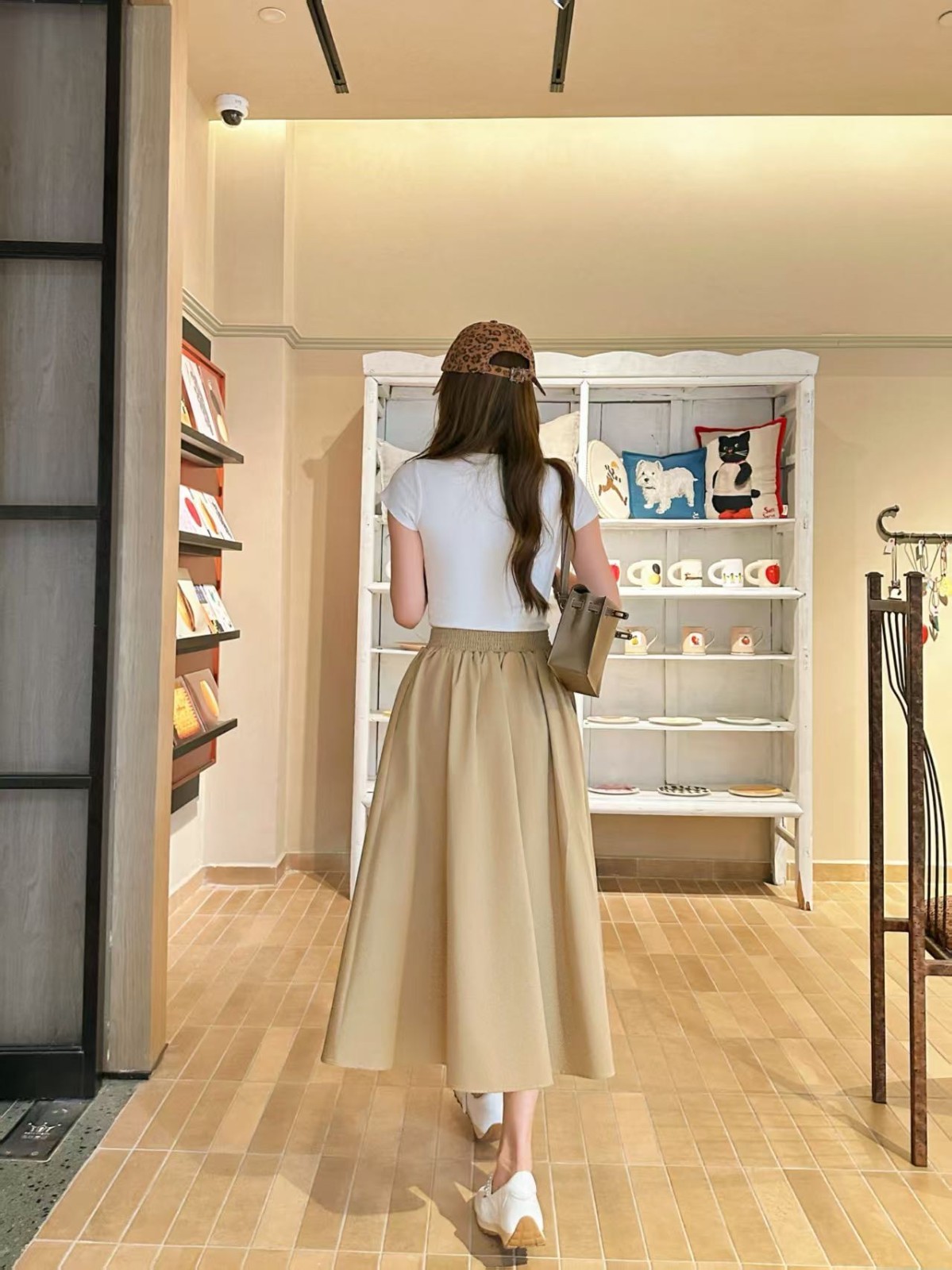 Prada Skirt — High-Waisted Design, Versatile Style (Size S)
