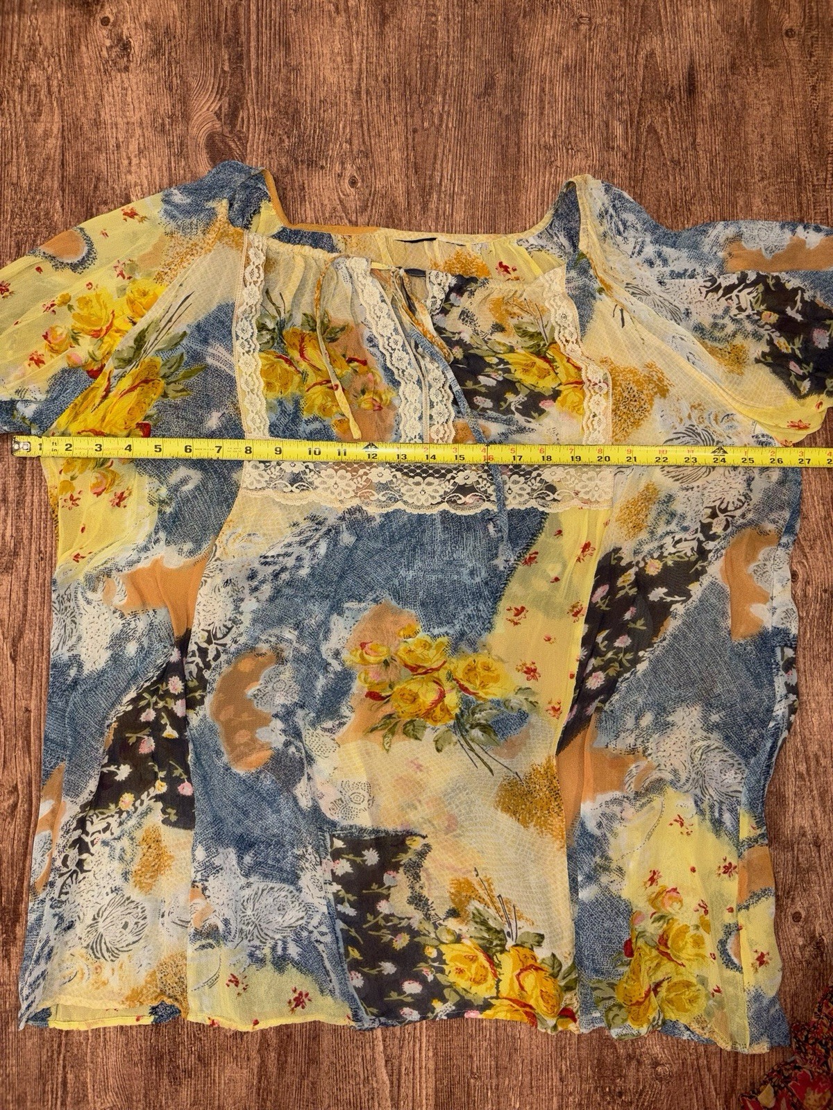 Women’s Plus 1X Yellow Blue White Floral Scoop Neck Long Sleeve Lace Tunic