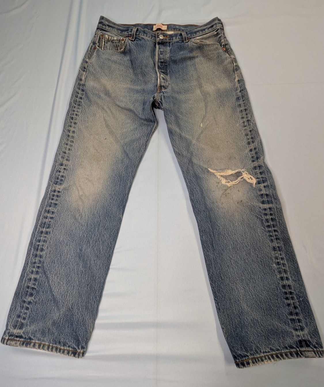 2009 Levis 501 Jeans Mens 38×33 Distressed Faded Button Fly Straight Made Mexico