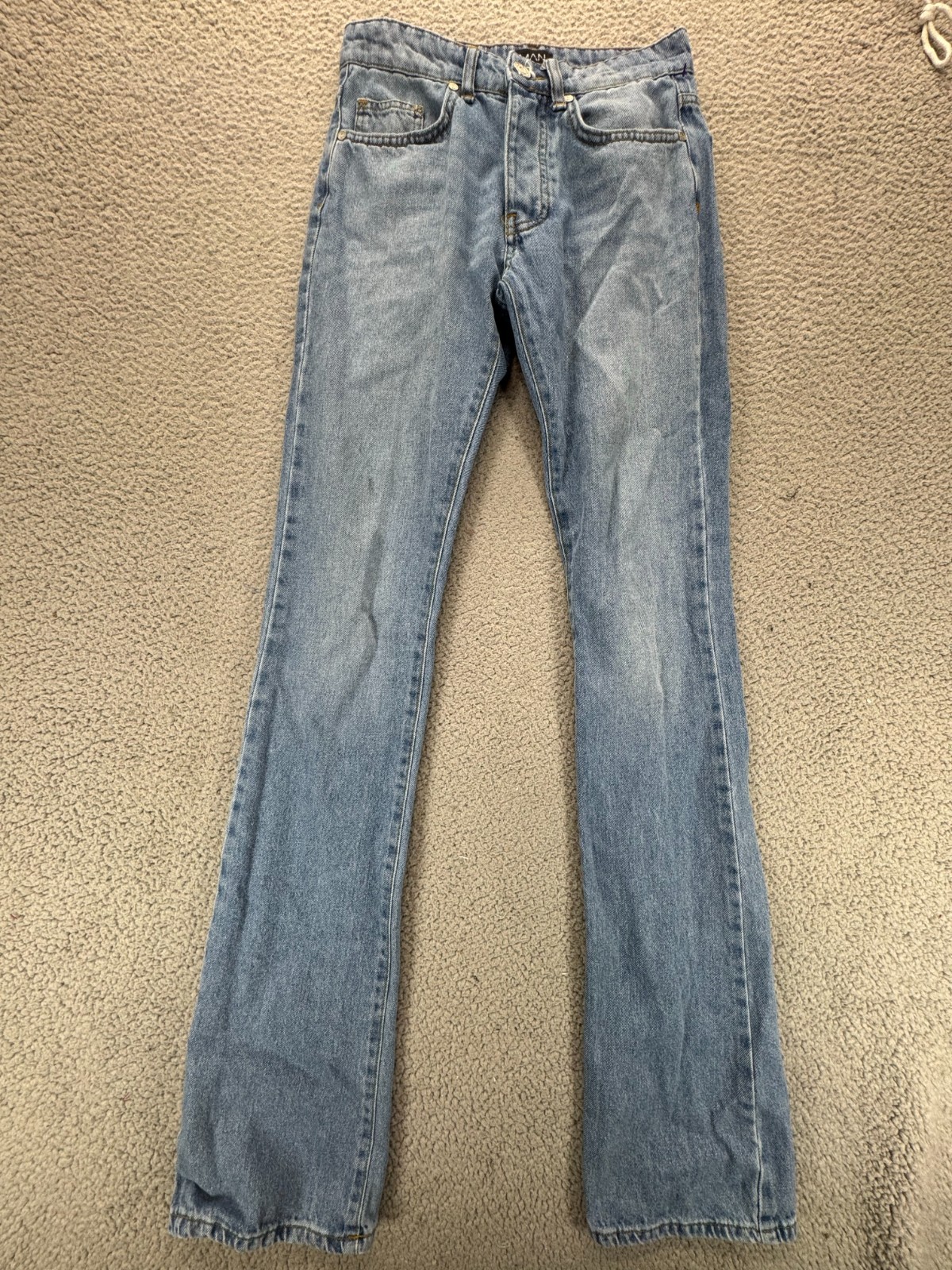 MAN BoohooMan Mens Mid Rise Relaxed Straight Leg Jeans Light Blue Size 28