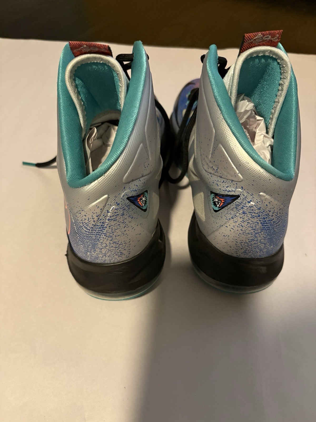 Size 8 Nike LeBron James 10 Pure Platinum Re-Entry Colorway Excellent Condition