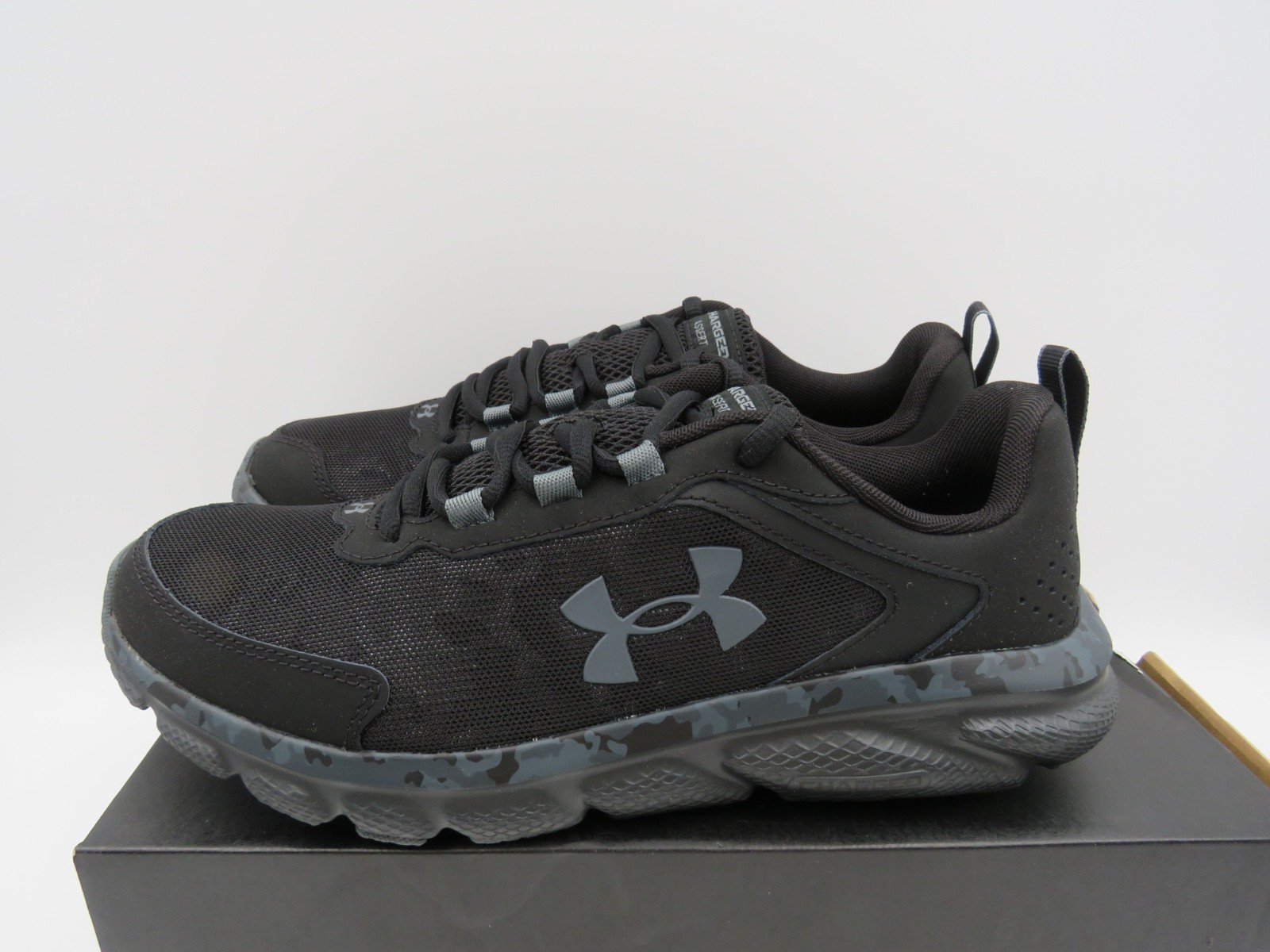 Under Armour Men’s UA Charged Assert 9 Camo Sneaker Black Pitch Gray