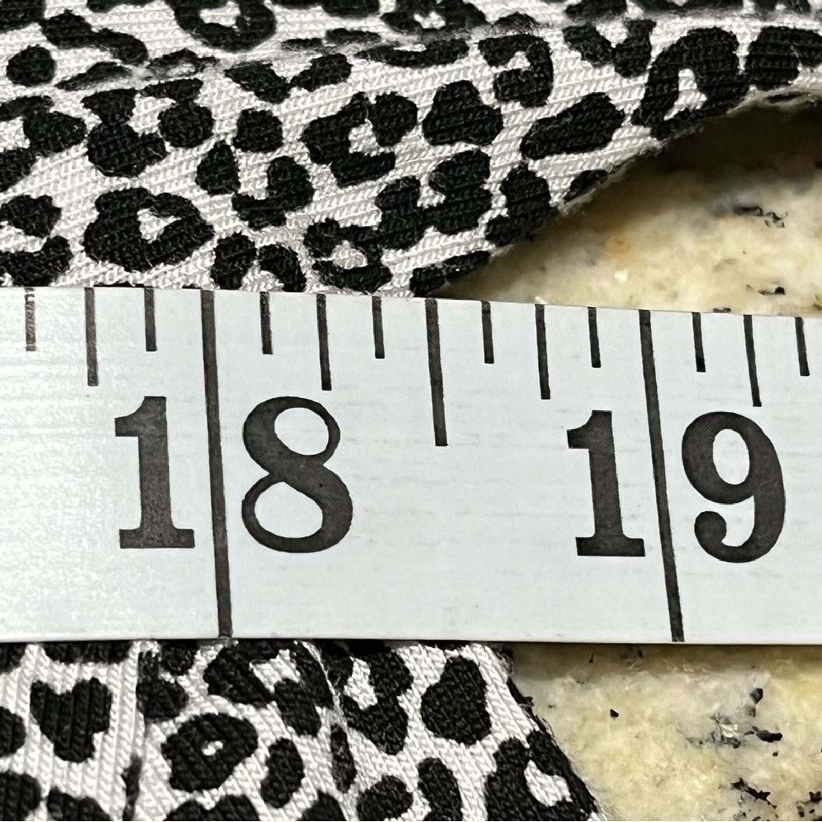 ALEMBIKA Leopard Print Knit Top Tunic Sz Small Long Sleeve Lagenlook Loose Fit