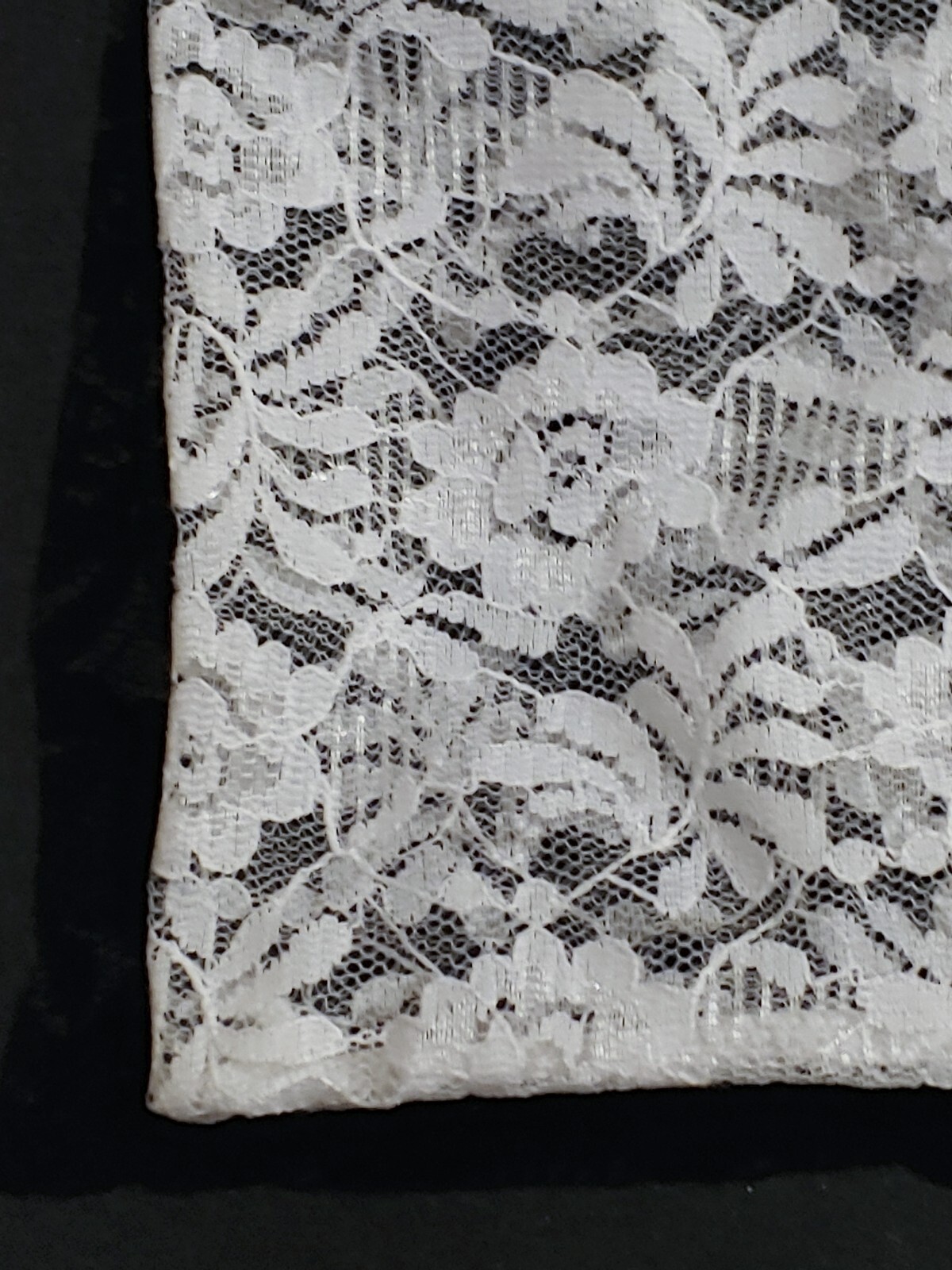 White Lace Bag Pouch w/ Drawstring  9 1/2″ x 12 1/2” overall – made in Thailand