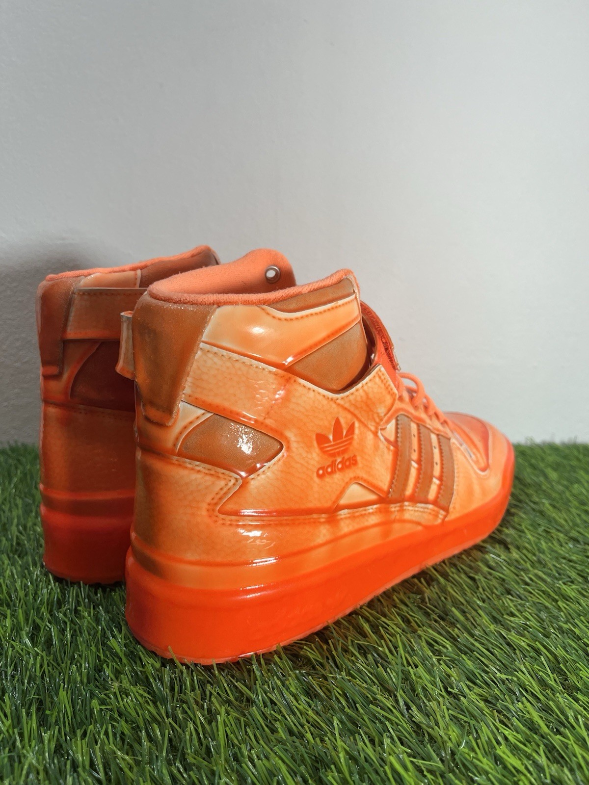 AUTHENTIC ADIDAS JEREMY SCOTT FORUM DIPPED HIGH MEN SIZE 11 ORANGE Q46124
