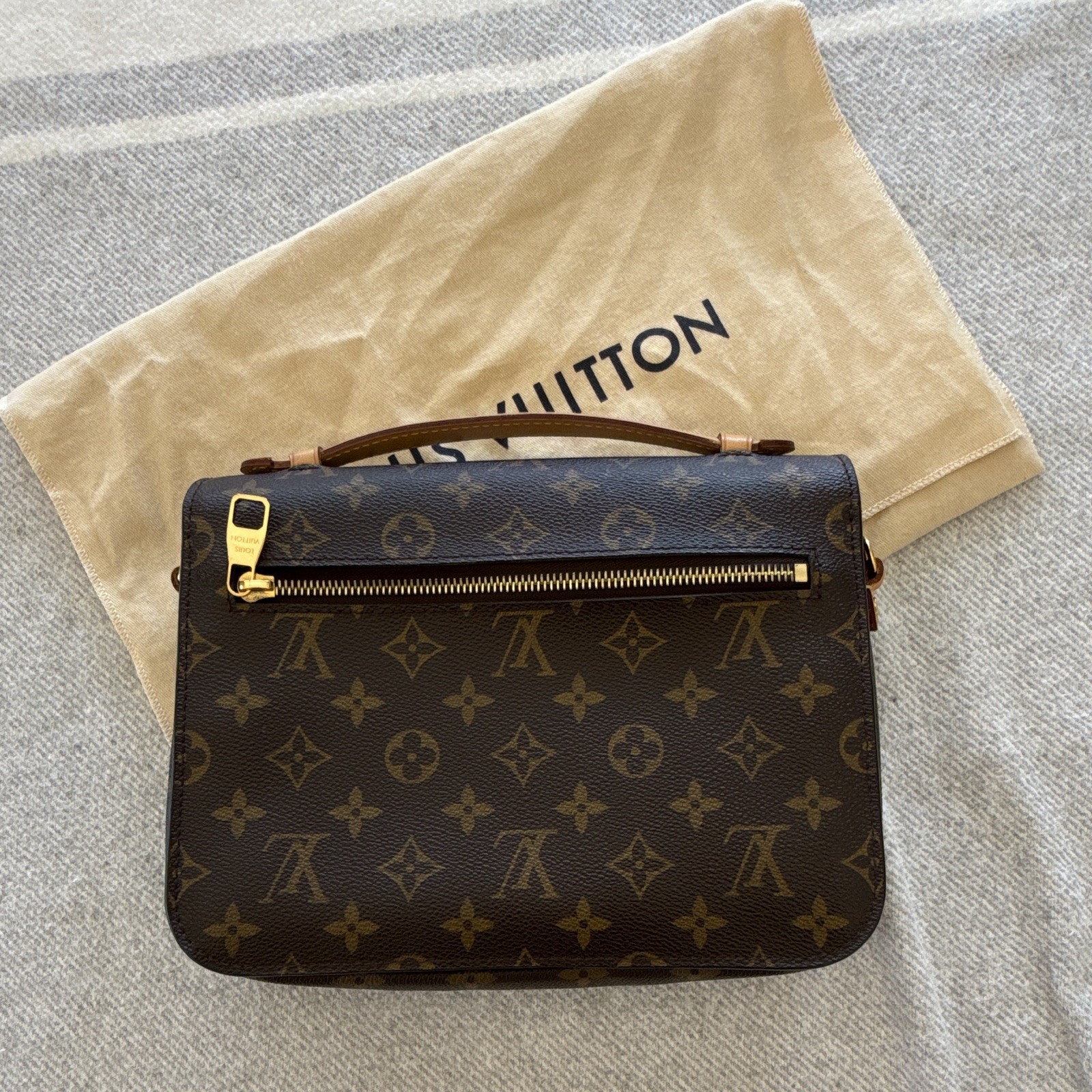 Louis Vuitton Monogram Pochette Metis Crossbody, Strap & Dust Bag