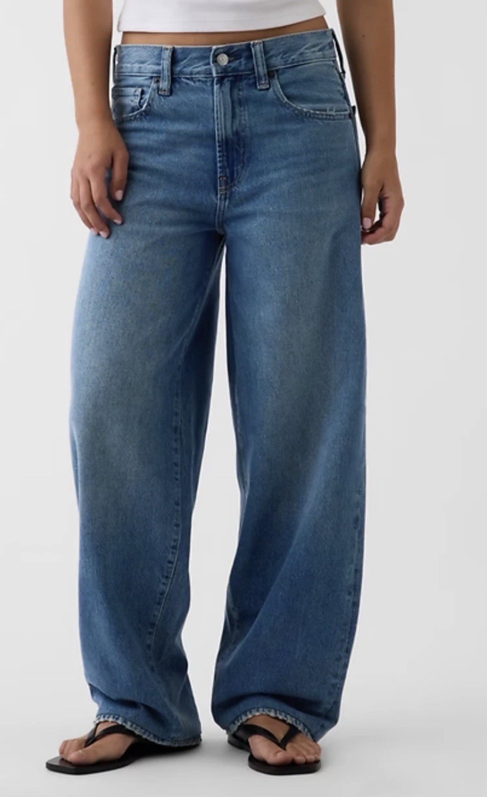 NWT GAP X HAILEY BIEBER The Hailey Extra Baggy Jean – Light Indigo – 28 NEW🔥