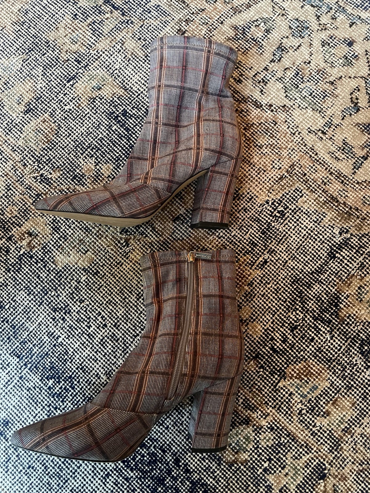 Jessica Simpson JS HENDRIA Plaid Ankle Boots Pointed Toe Block Heel Zip US 8.5M
