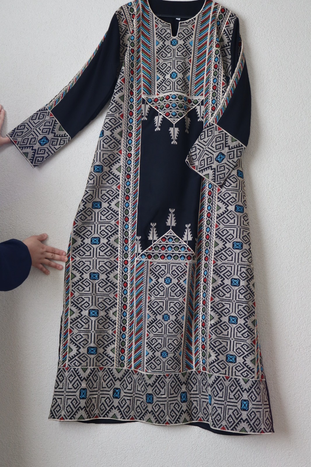 Traditional Palestinian / Jordanian Embroidered Thobe Kaftan Dress Black-LAYALI