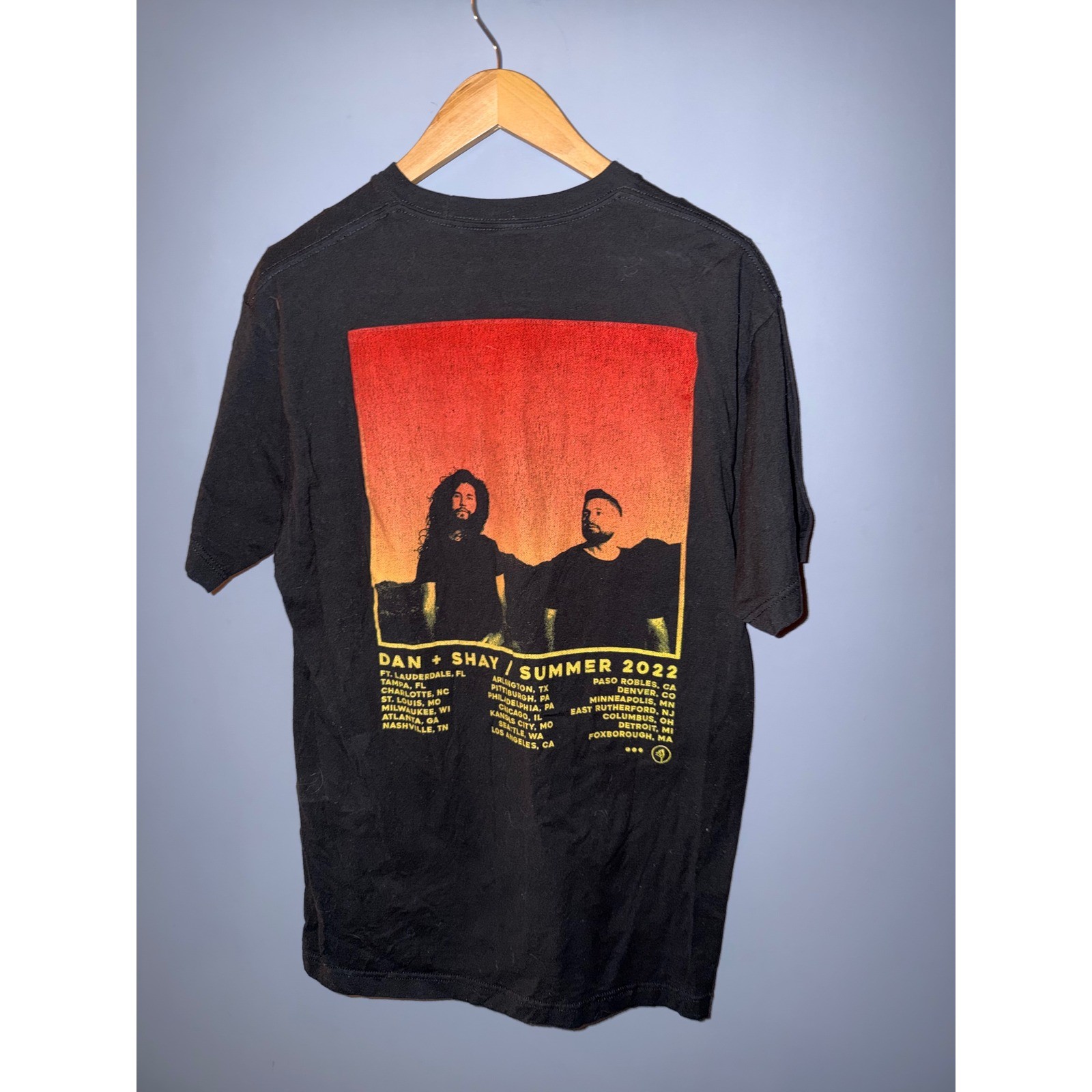 Dan + Shay Summer 2022 Tour Concert Graphic T-Shirt Black Mens Large