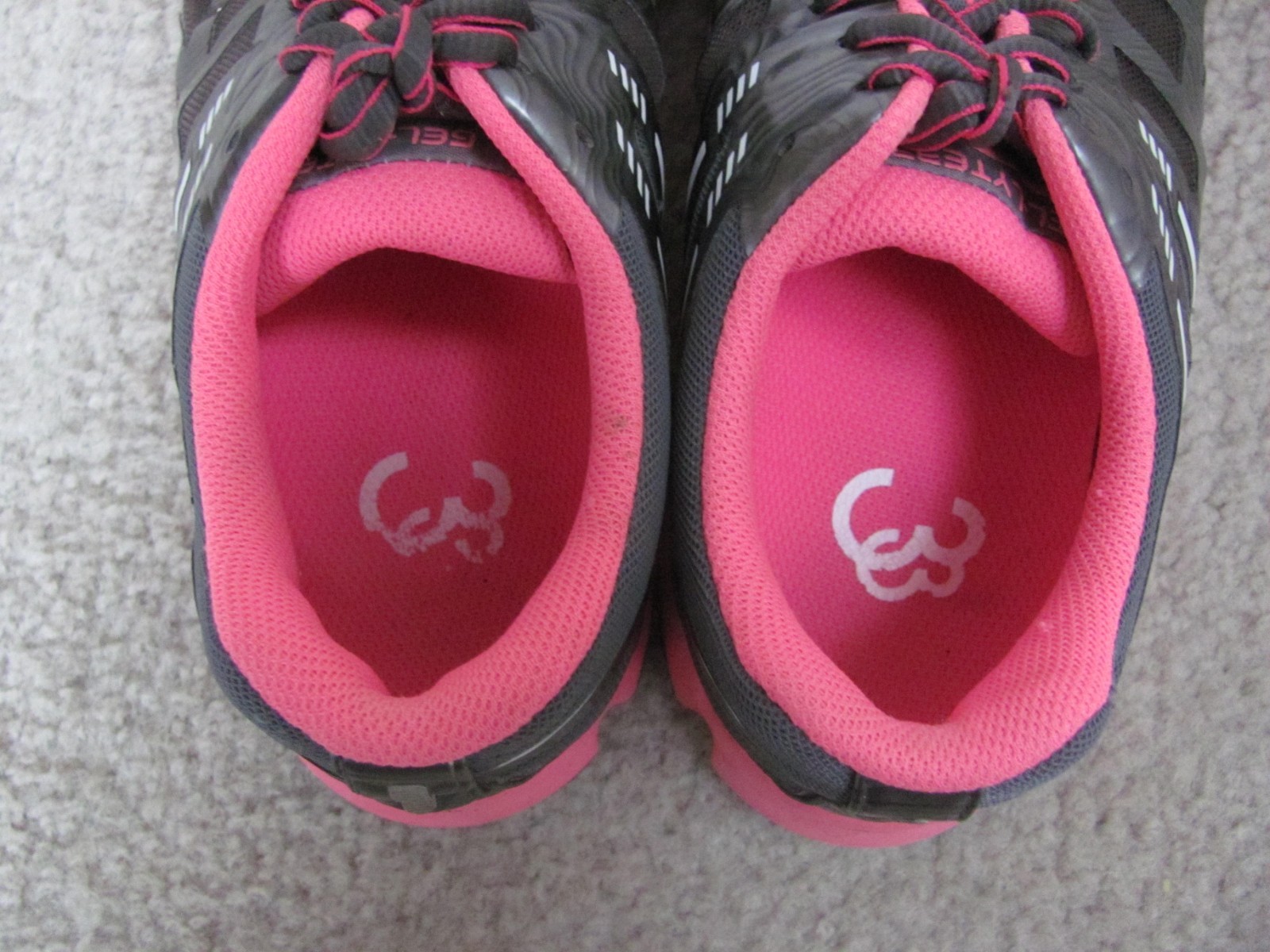 Asics Gel-Lyte33 Women’s Gray and Pink Colored Lightweight Running Shoes Size 9