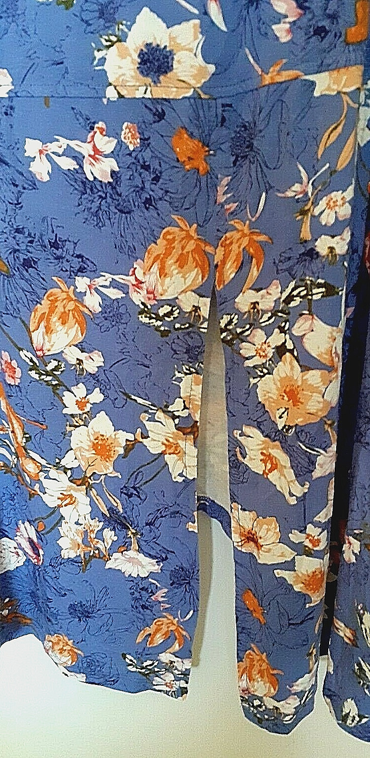 Fleur Bleue 95% viscose, 5% spandex multi-color floral tunic Size 3X