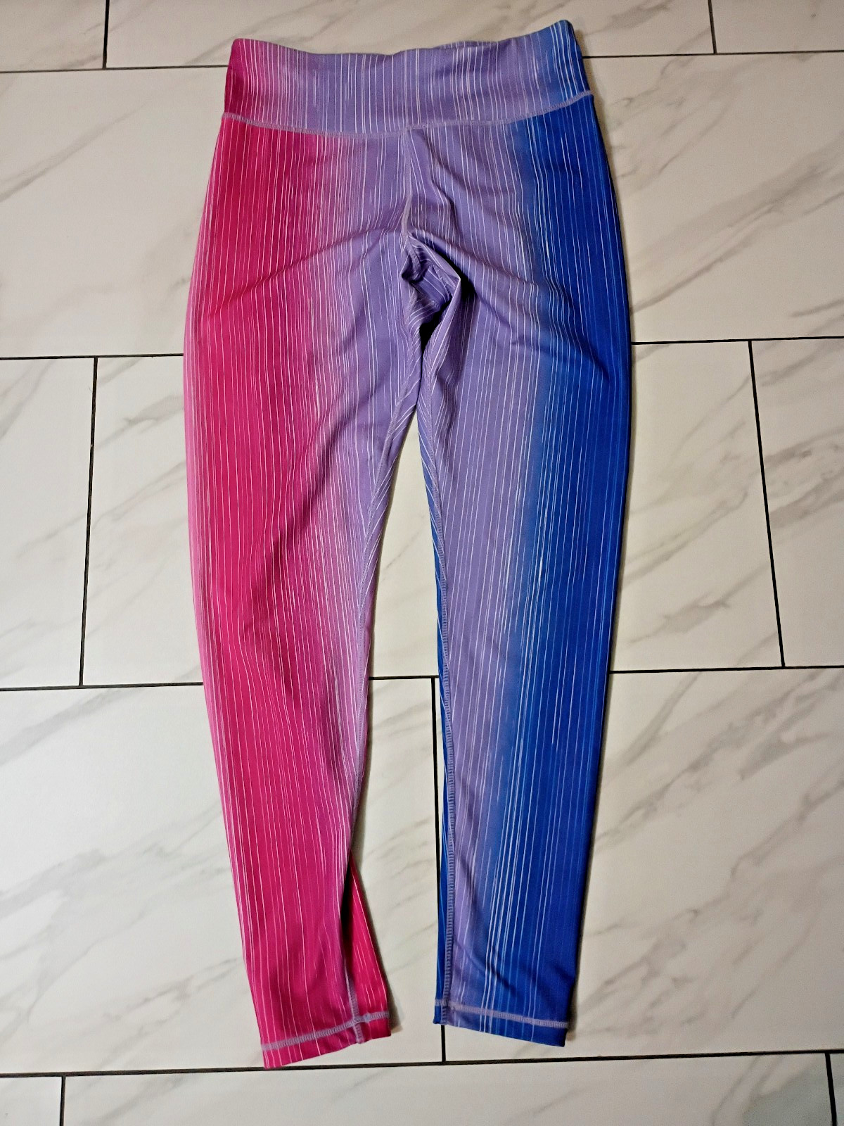 Xersion Womens Gradient Stripe Leggings M Polyester/Spandex Blend Purple/Pink/Bl