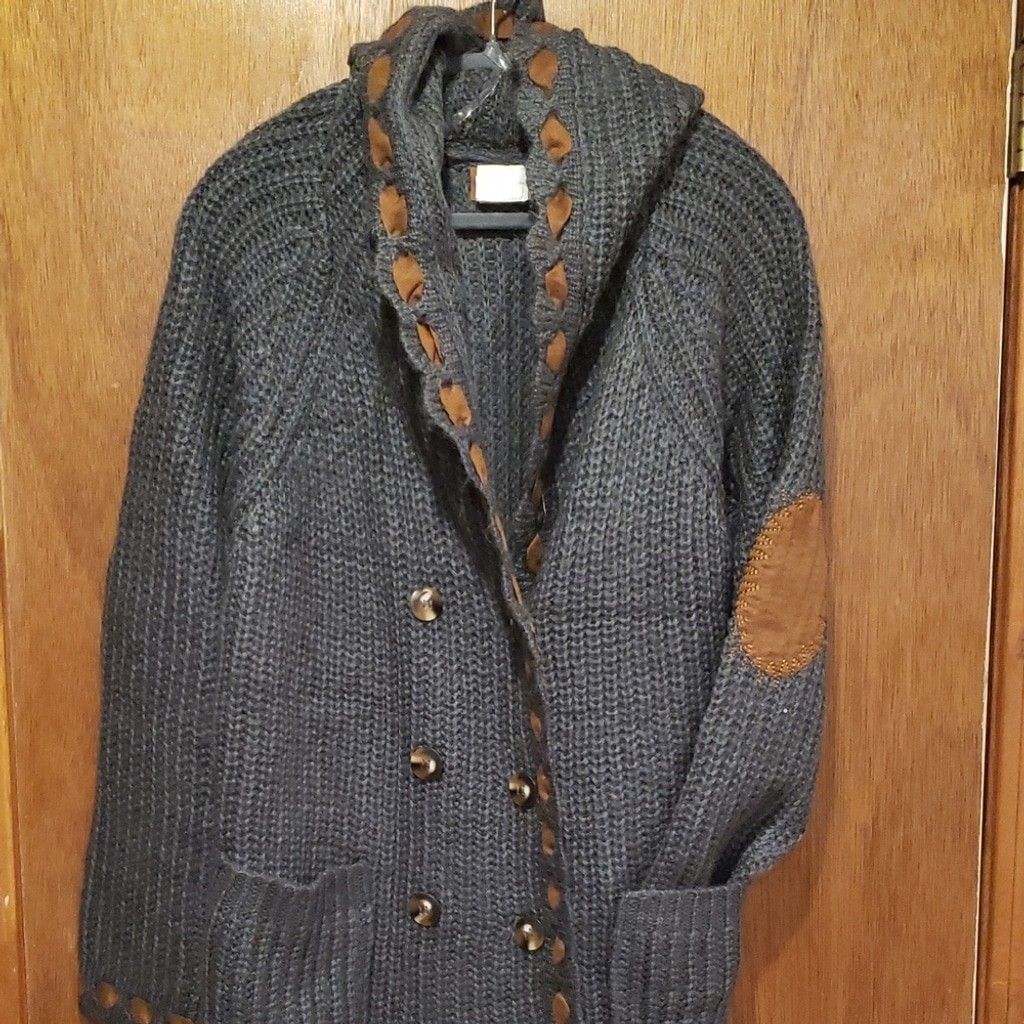 POL Gray Knit Cardigan Duster with Brown Ribbon Accents And Elbow Patches.