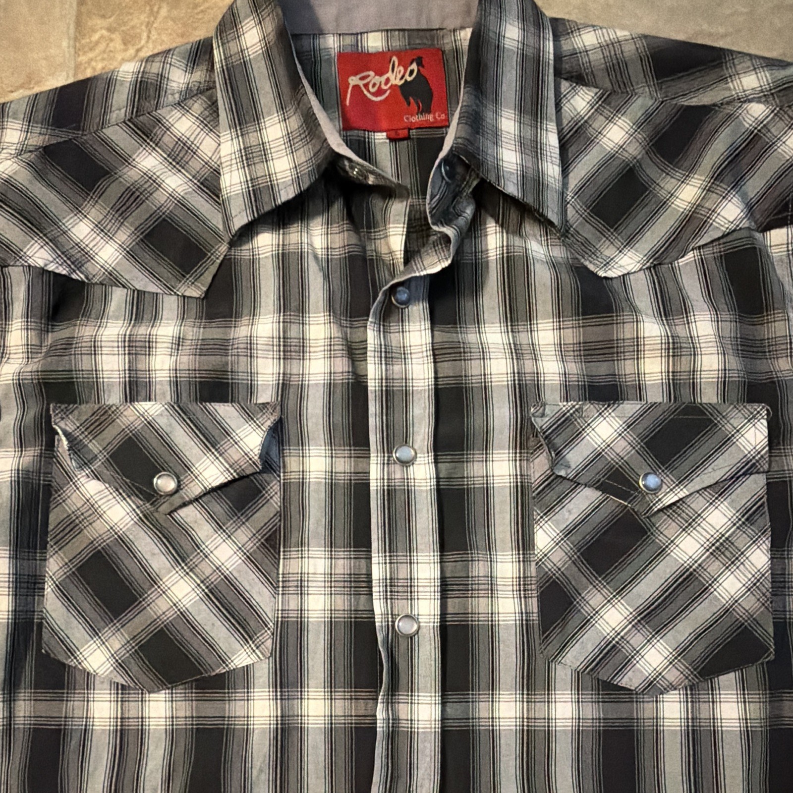 Rodeo Clothing Co. Men’s Black Gray White Plaid Button-Up Shirt L with Pockets