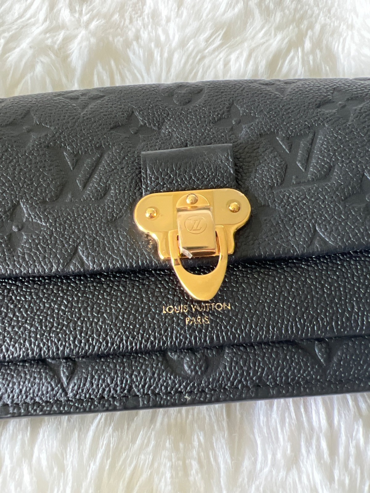 Louis Vuitton Vavin Crossbody Black Leather