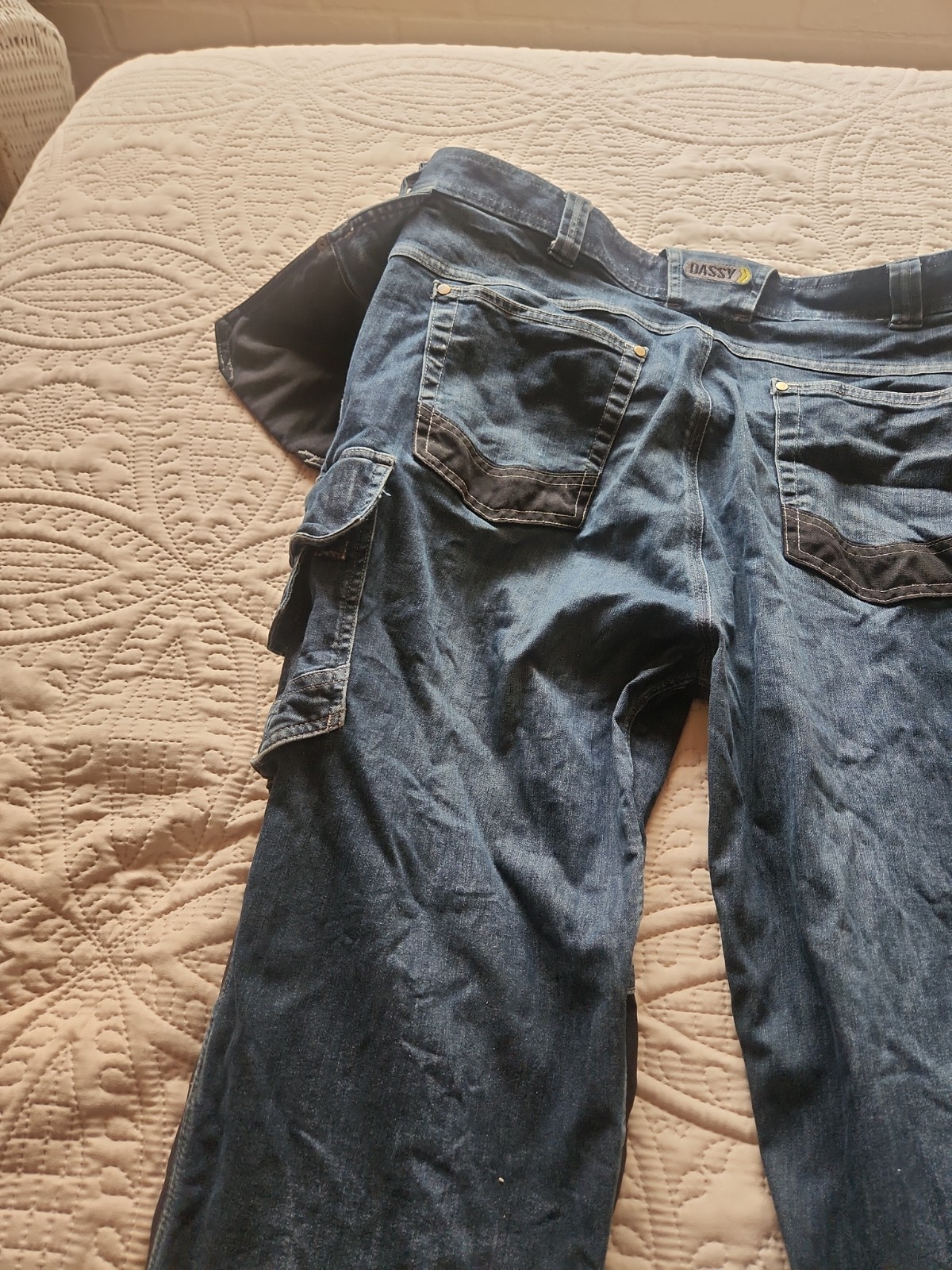 DASSY EUROPE CRATOS MELBOURNE MENS CAT II BLUE DENIM WORK PANTS SZ 44 DISTRESSED