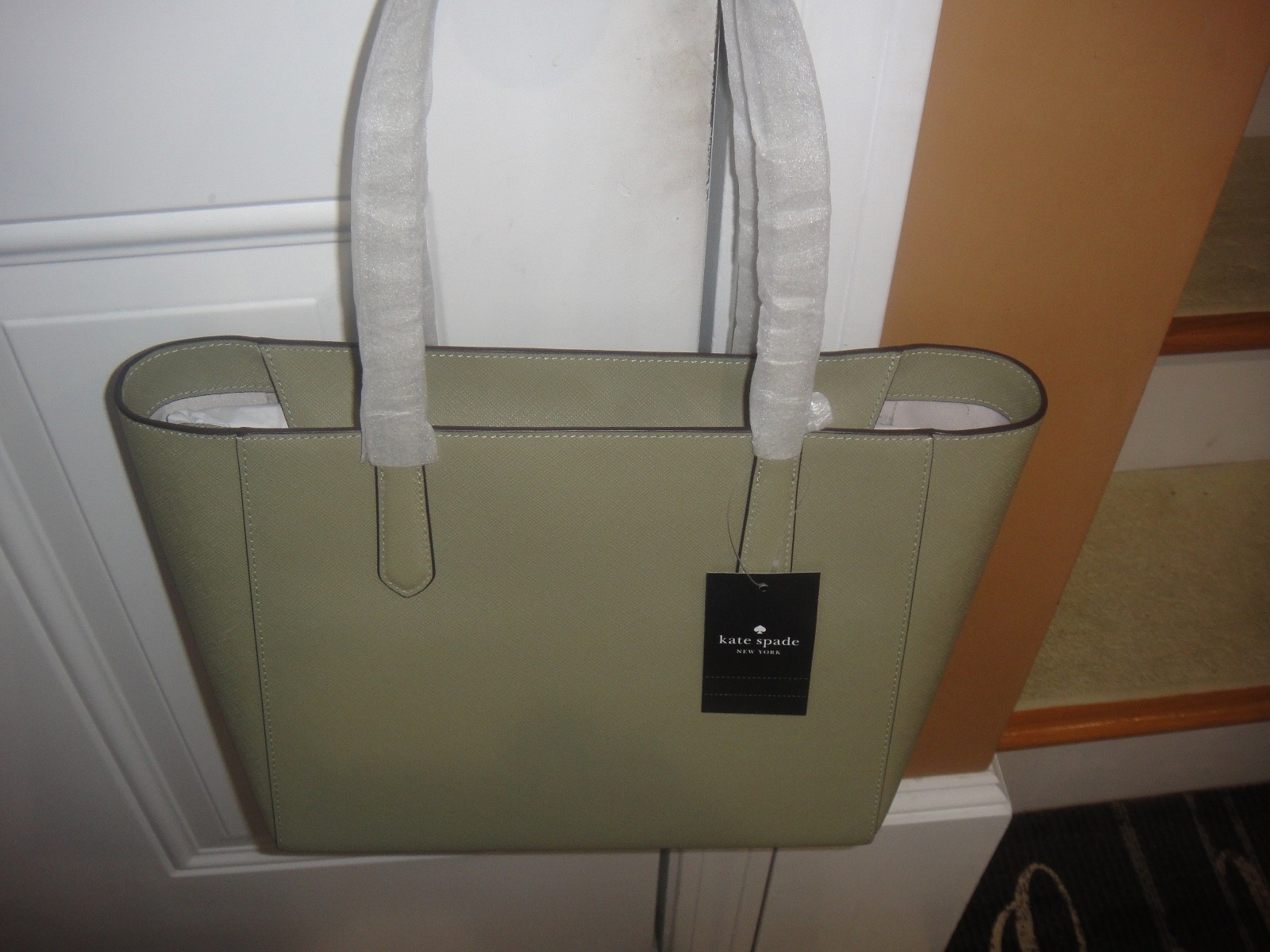 New Kate Spade Staci MEDIUM Elm / Green Tote Leather Bag.$359.00100%AUTHENTIC