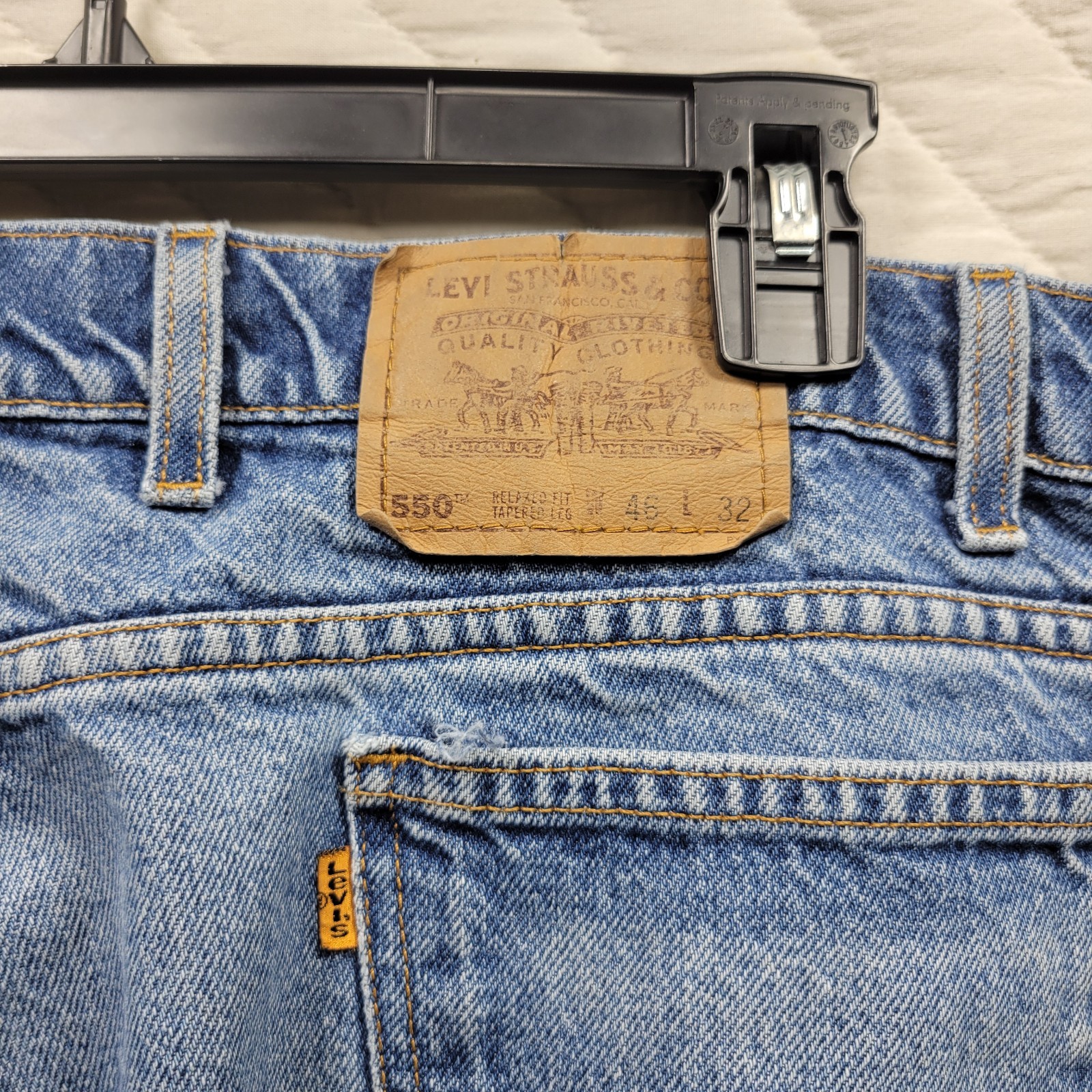Vintage Levi’s 550 Relaxed Fit Jeans Men’s 44×29 Blue Denim Tapered Orange Tab