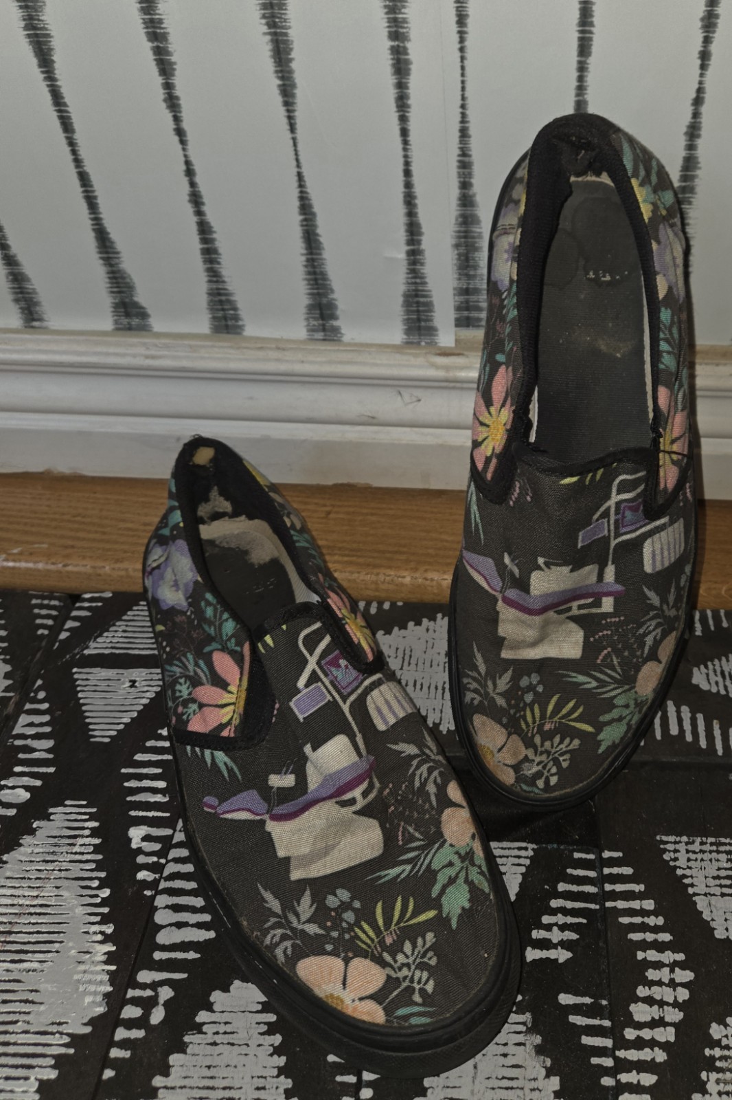 Floral Dental Print Slip-On Sneakers Women’s US 8 Canvas Shoes, Groove Bags