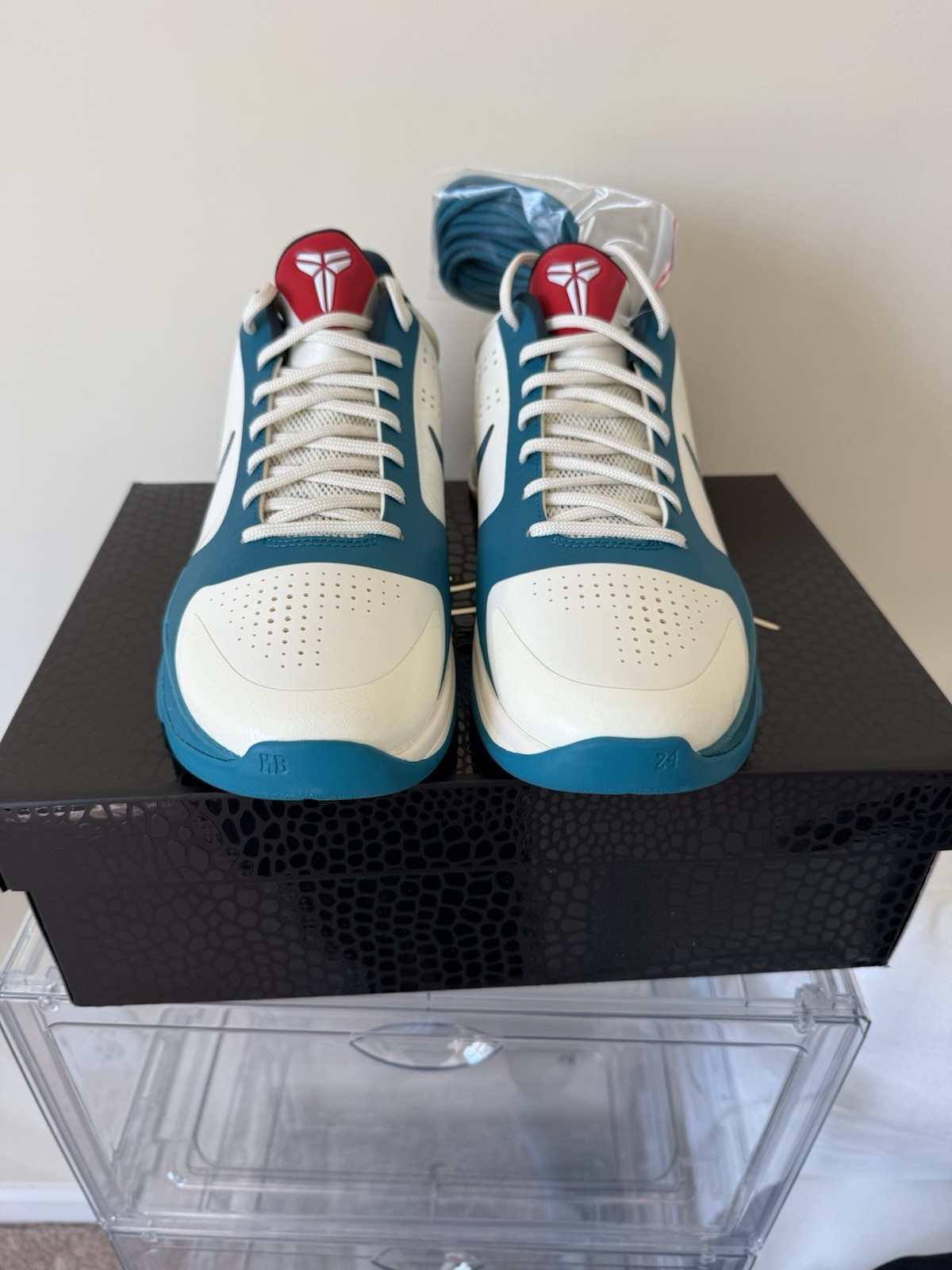 Nike Kobe 5 Protro Caitlin Clark “Coconut Milk” IZ1852-100 Mens Size 11