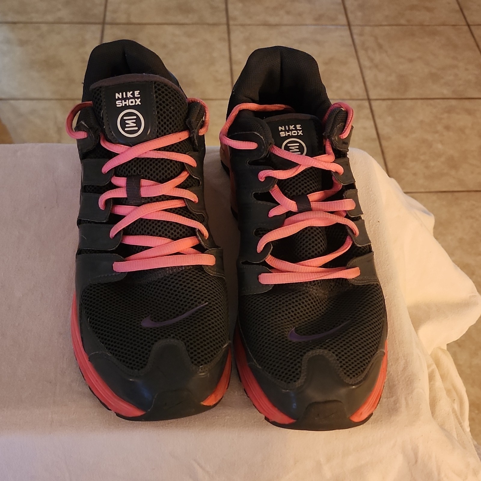 Nike Shox Men’s Black Pink Orange Mesh Breathable Low Top Athletic Sneakers