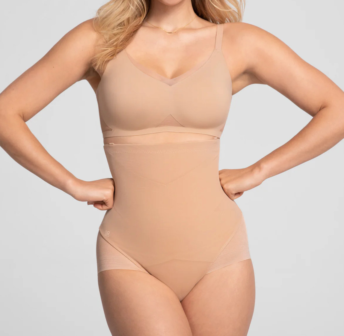 Honeylove SuperPower Brief Shapewear MEDIUM SAND NUDE NWT