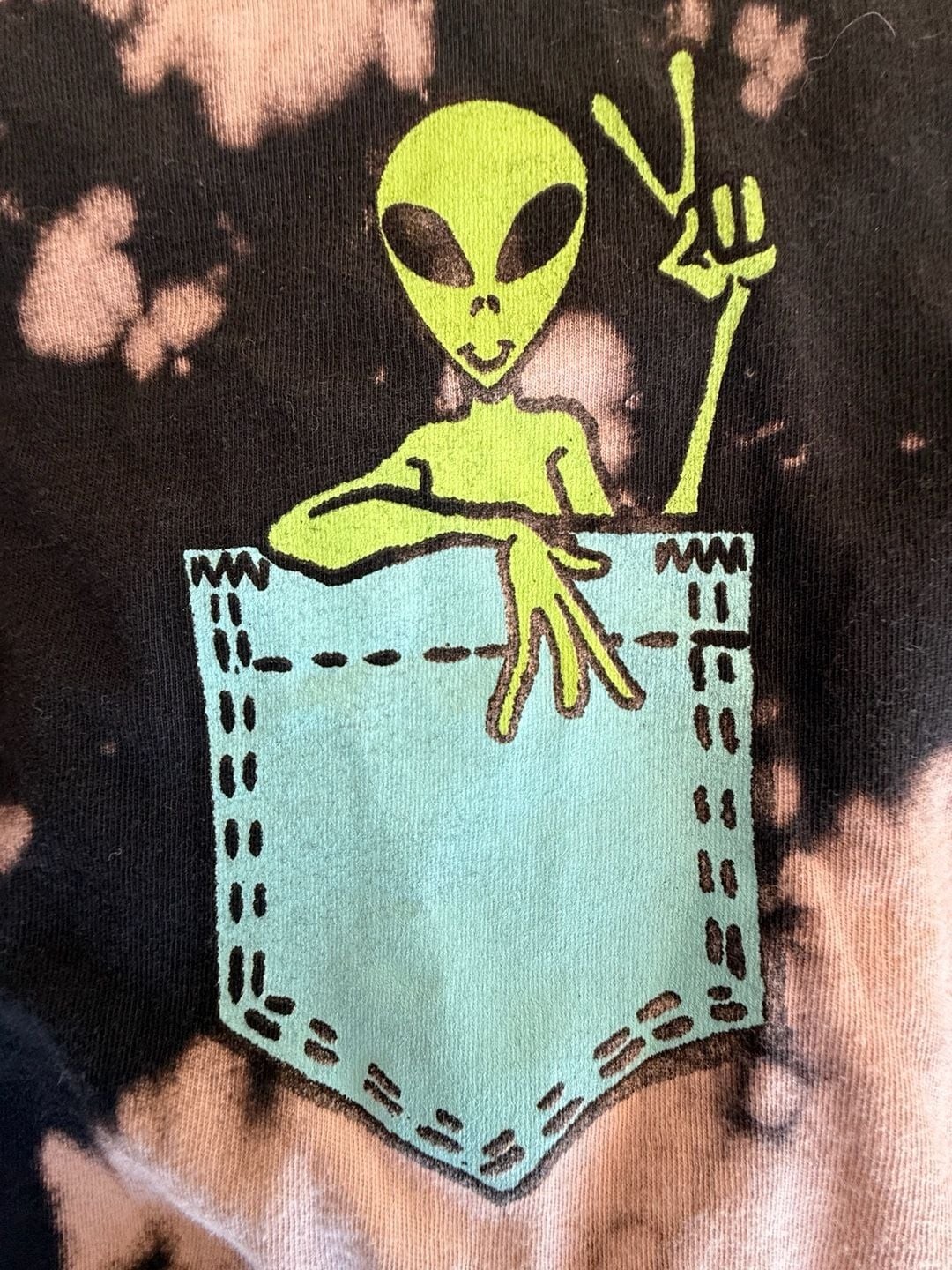 Thirty Single Black and White Tie-Dye Alien in Pocket Long Sleeve T-shirt