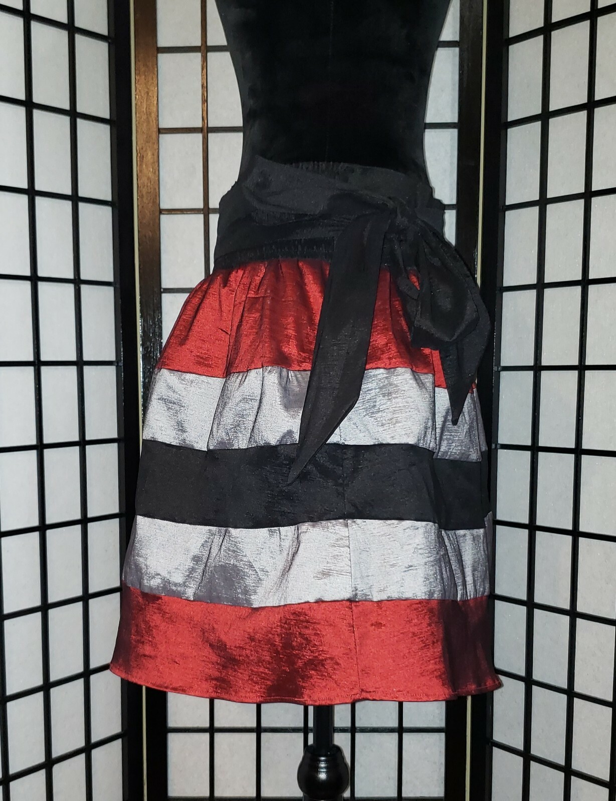 Sequin Hearts Junior XL Skirt Striped Taffeta Black Silver Burgundy