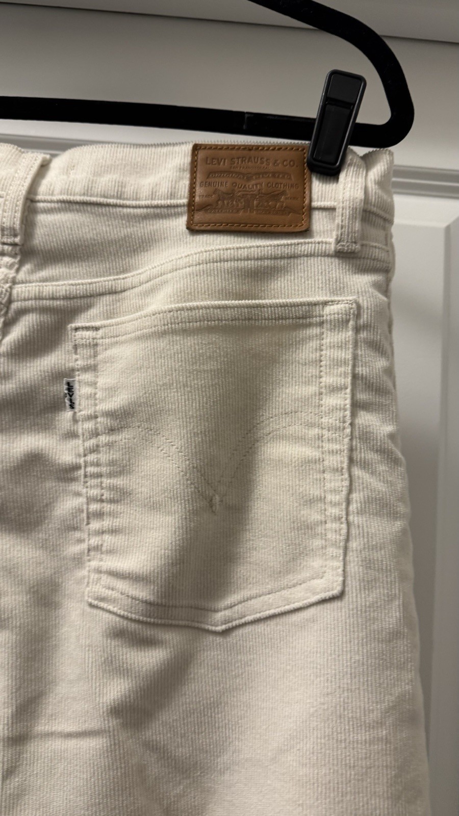 Levis Womens Cotton Corduroy Buttoned Wedgie Straight Pants Cream Size 29