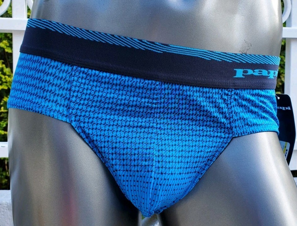 Papi Men’s stretch brief underwear size medium.