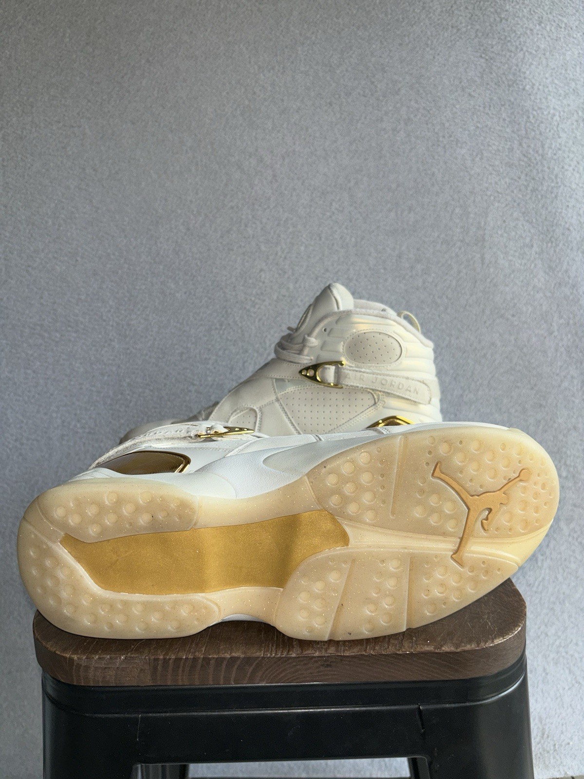 Air Jordan 8 Retro C&C Trophy Champagne 2016 Size 11.5 Pre-owned