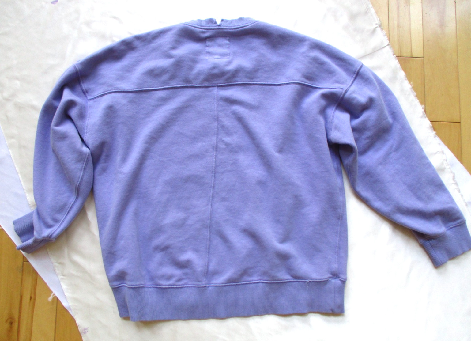 Aerie Size M The Chill Crew Sweatshirt Color Solar Violet