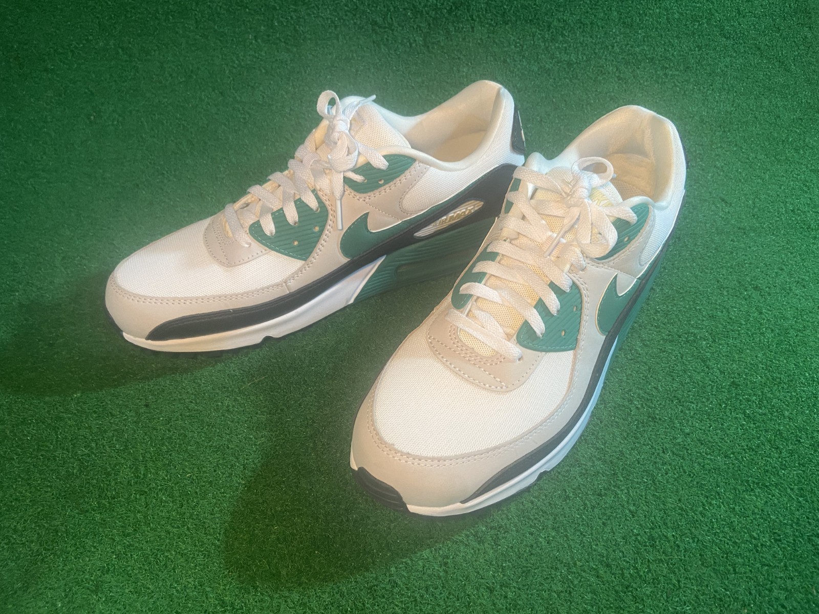 Nike Air Max 90 Malachite Green Size 13