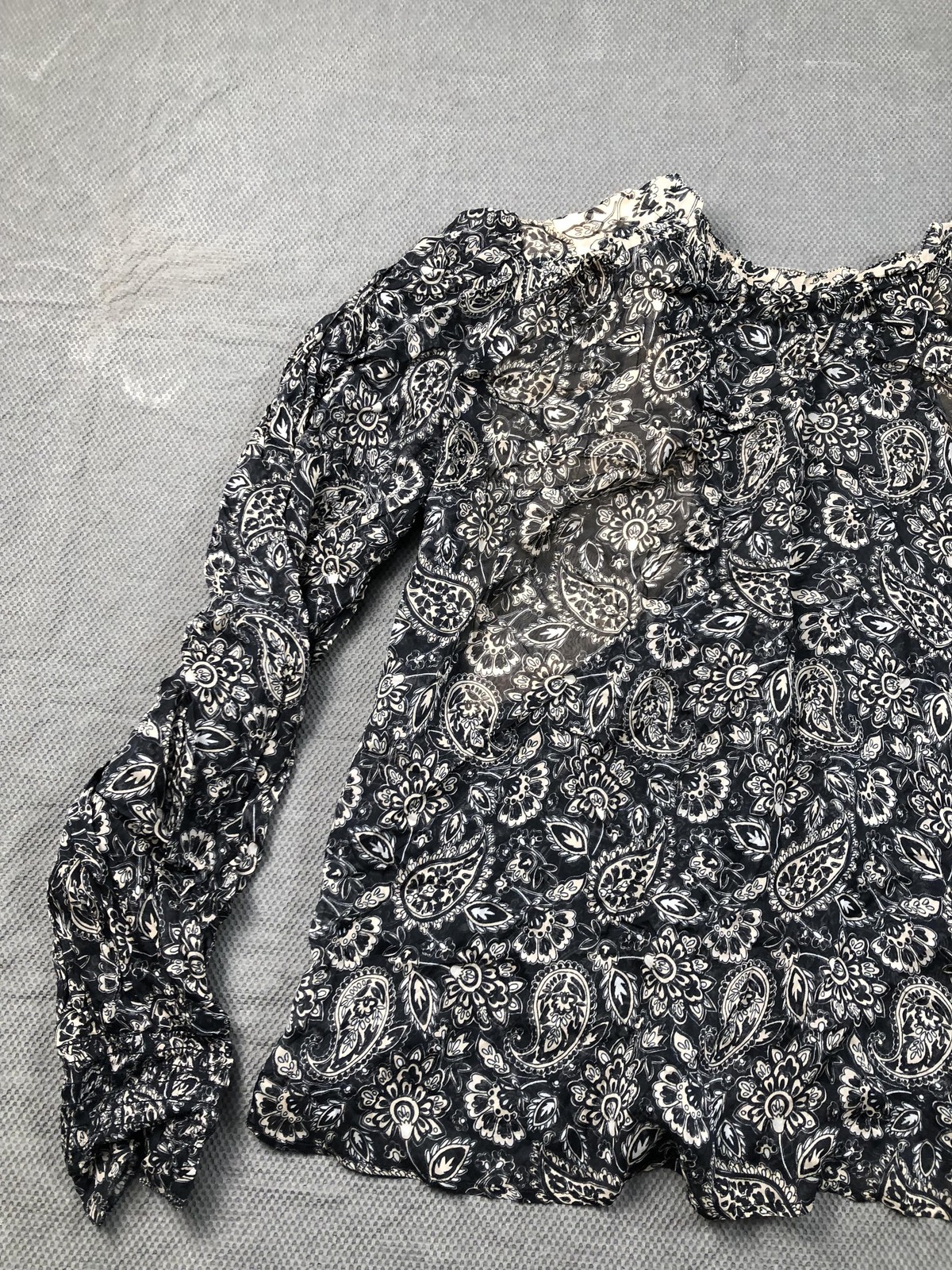 Boden Blouse Womens 8 Black Round Neck Long Sleeve Paisley Ruffle Sheer NWT