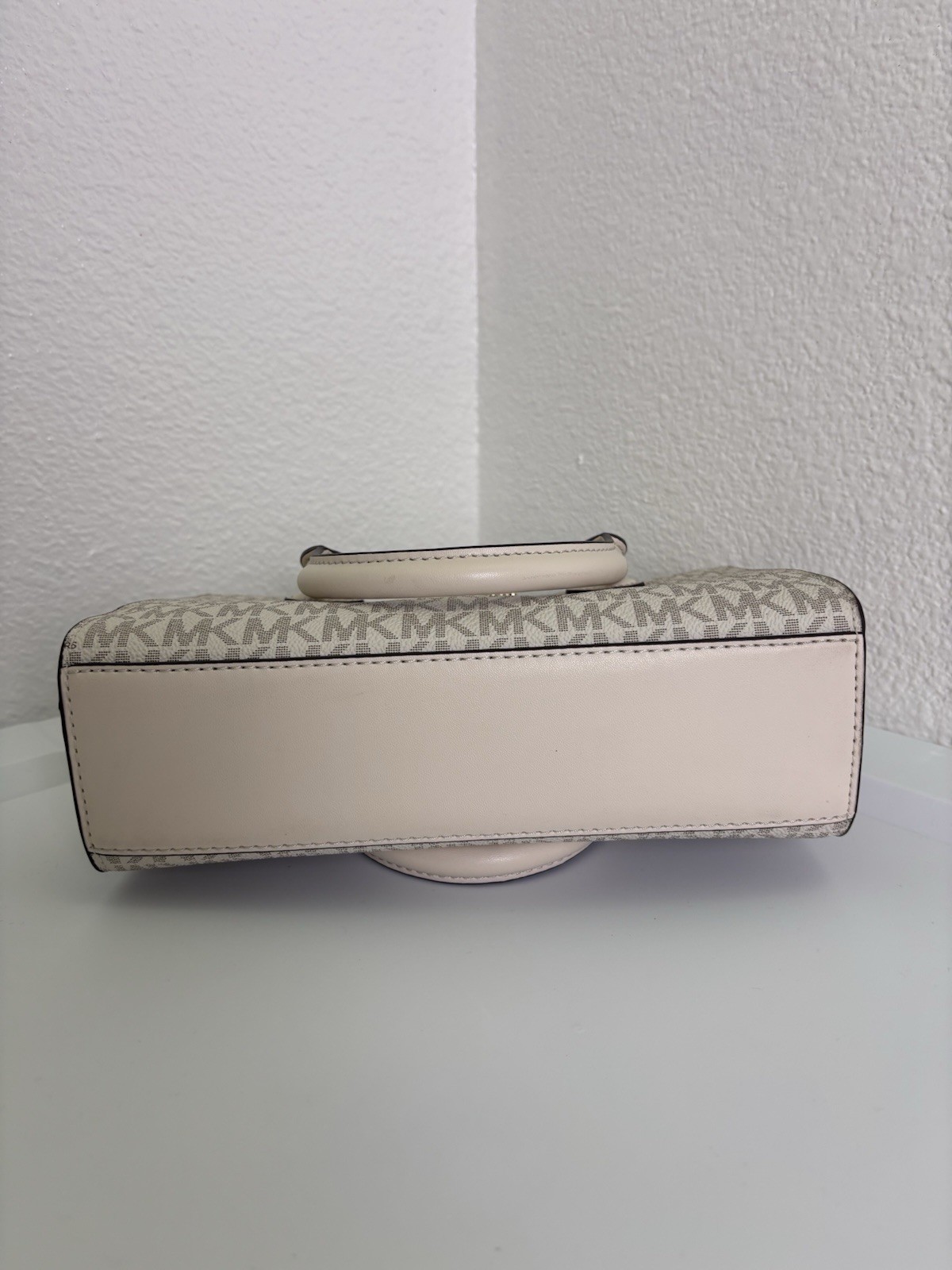 Michael Kors Womens Sheila Medium Satchel Logo Canvas Light Cream Multi