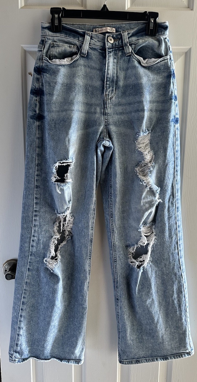 So Goods for Life Women’s Denim Jeans Light Wash, Distressed Wide Leg 7/28 EUC