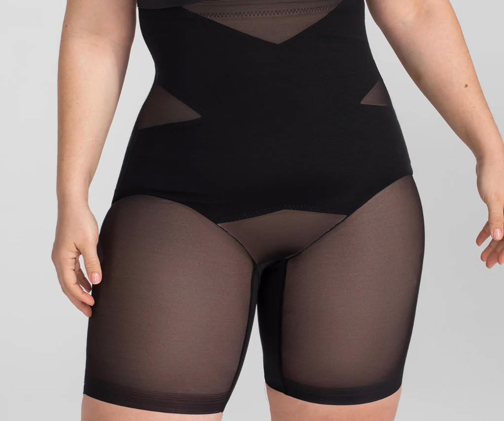 Honey love SuperPower Mid Waist Shaper Shorts Size XL runway black NWT