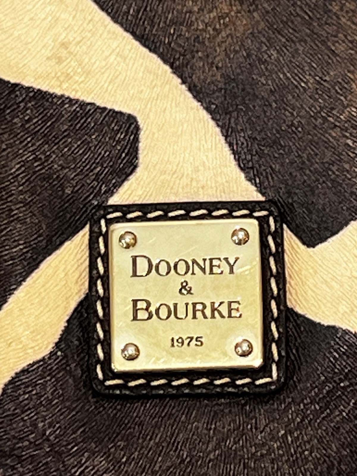 Dooney & Bourke Giraffe Animal Print Shoulder Bag Zip, Detachable Strap