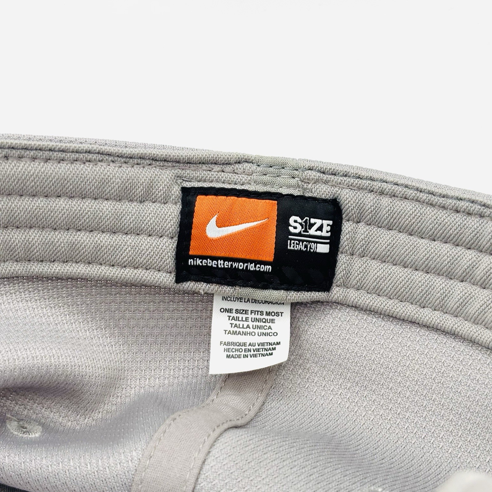 NIKE Legacy91 Dri-Fit Adjustable Unisex Gray Baseball Golf Cap Hat One Size