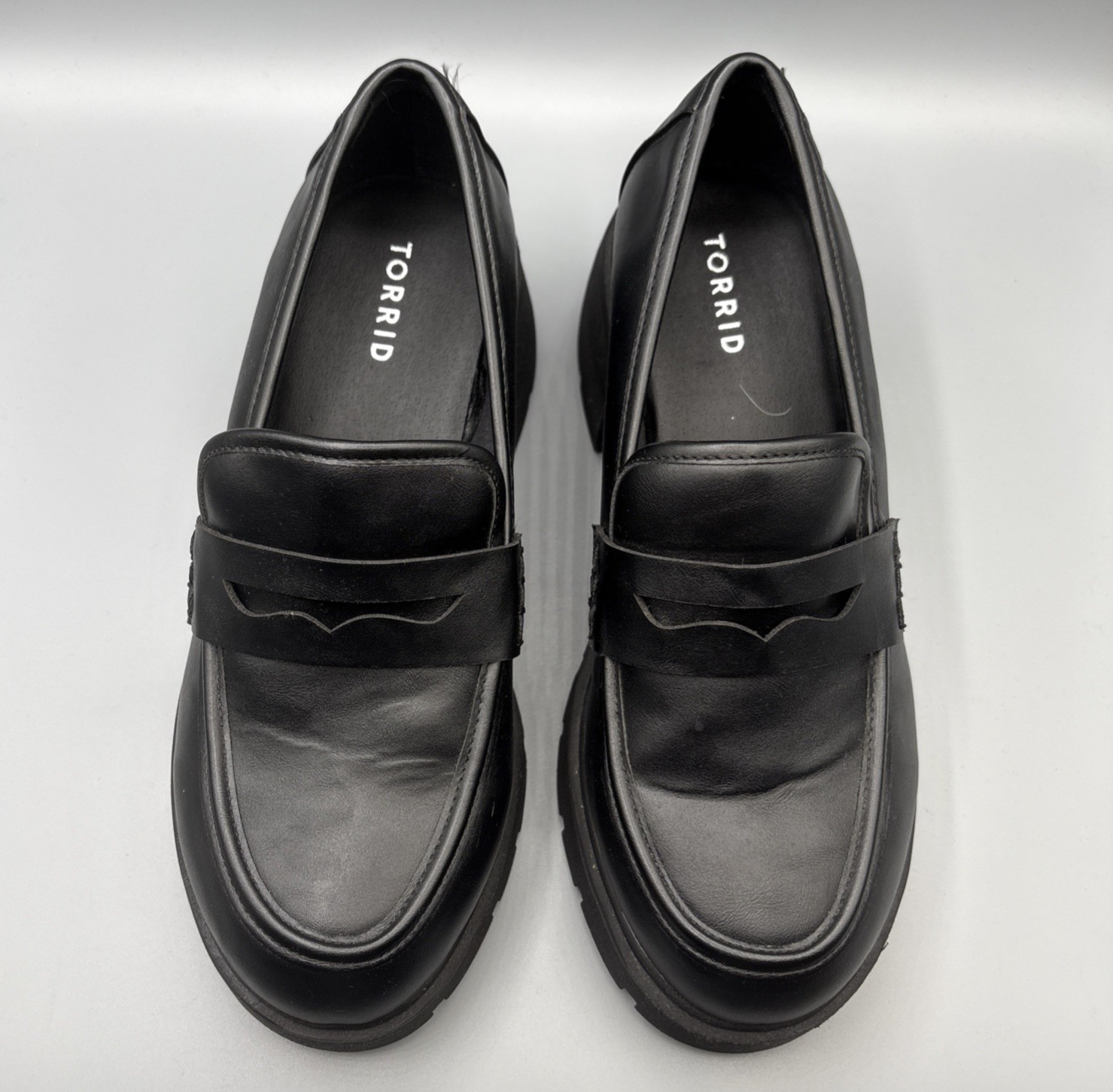Torrid Chunky Lug Sole Penny Loafers Size 10 WW Wide Black Faux Leather Academia