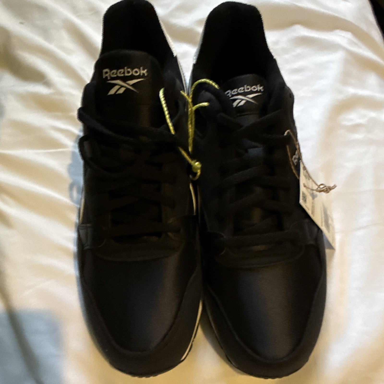 Reebok Ultra Flash Black/White Lace-Up Low Top Athletic Running Sneakers