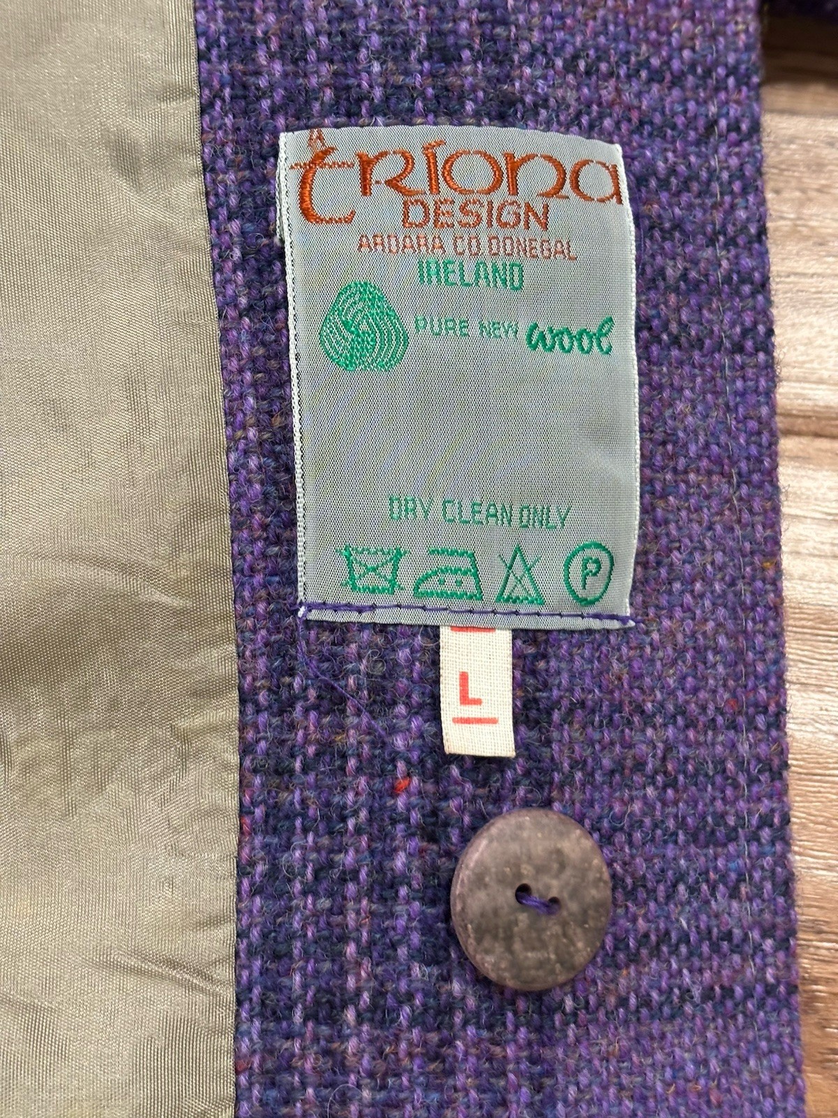 Ireland A Triona Design 100% pure new wool Jacket W/Scarf Purple Plaid Women’s L