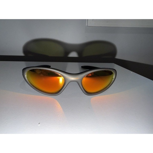 Oakley Minute Dark Gray Frame with Fire Iridium Polarized Lens Y2K