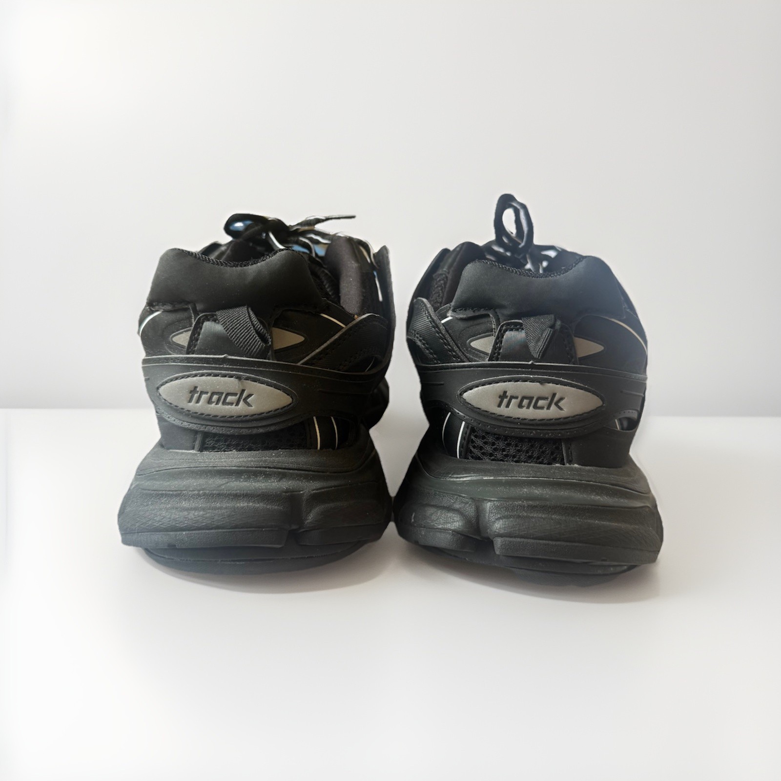 Balenciaga Track Men’s Black Low Top Lace-Up Athletic Sneakers w/o box