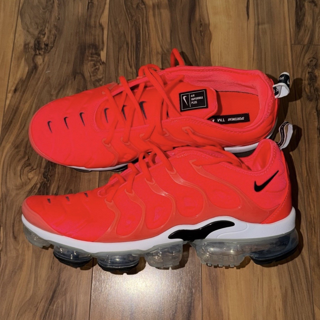 Nike Air Vapormax Plus “Crimson”