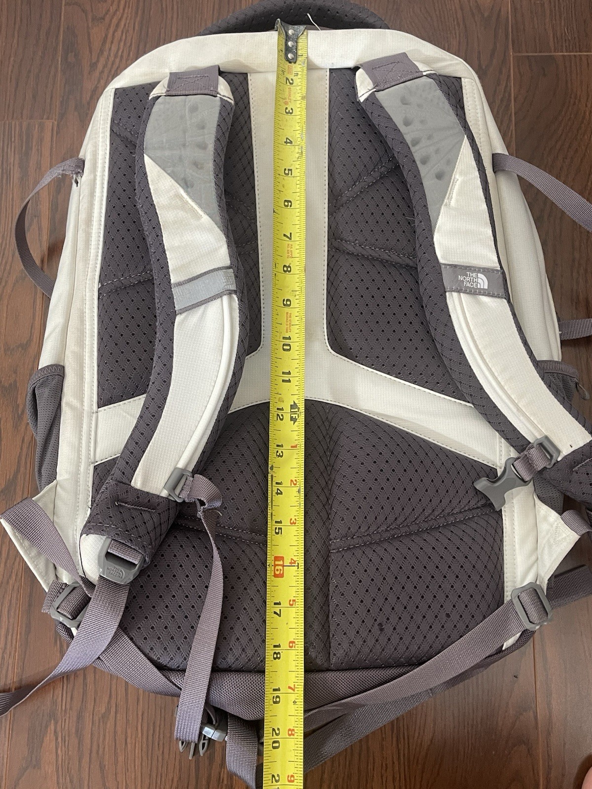 The North Face RECON Backpack Imperfect (read). White Purple