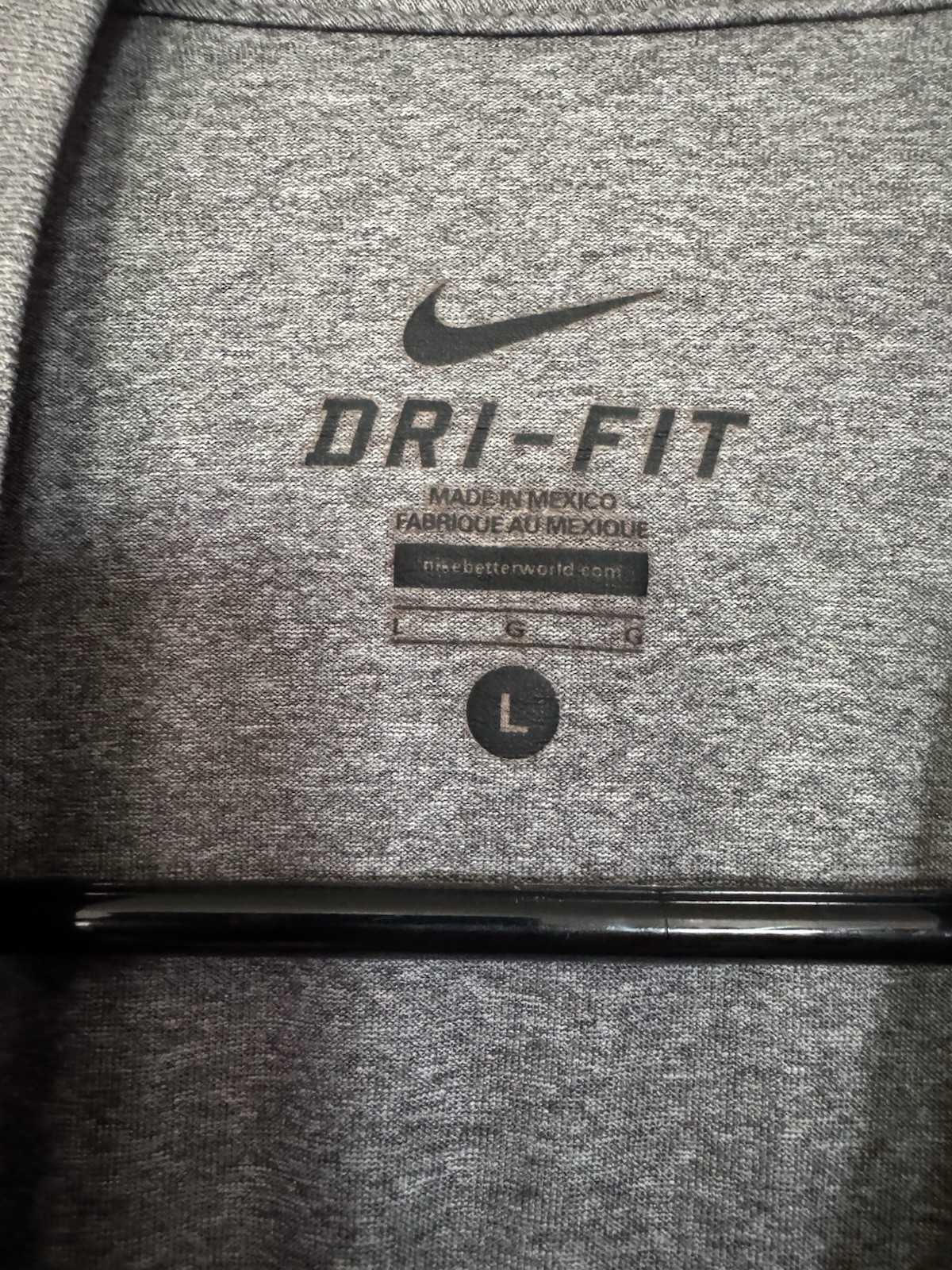 Nike Dri-FIT Men’s L Gray Crew Neck Short Sleeve Moisture-Wicking T-Shirt