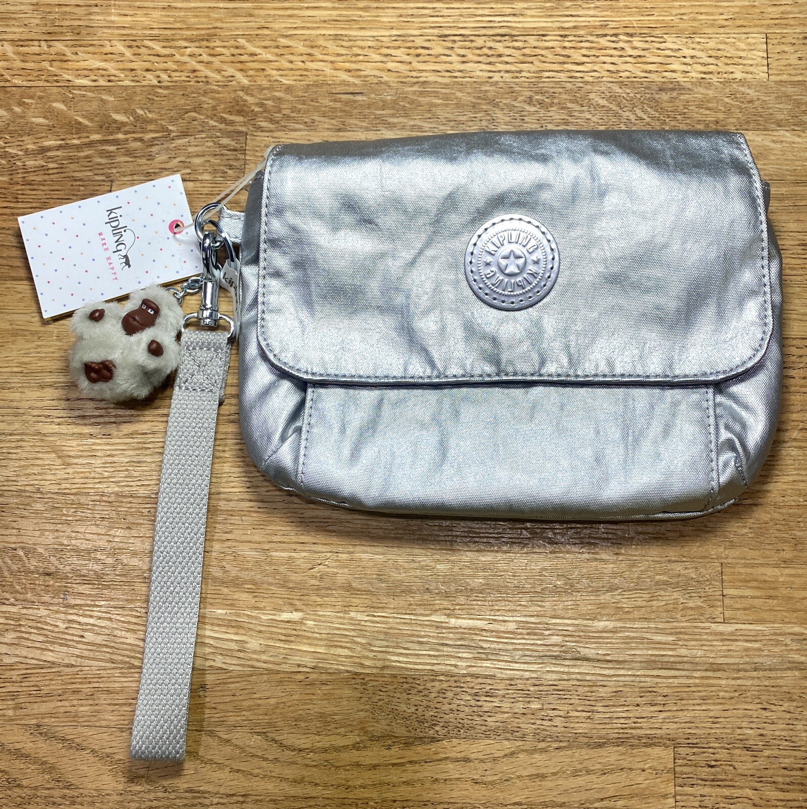 Kipling AC8601 – Selene Platinum Metallic Women’s Wristlet – New!