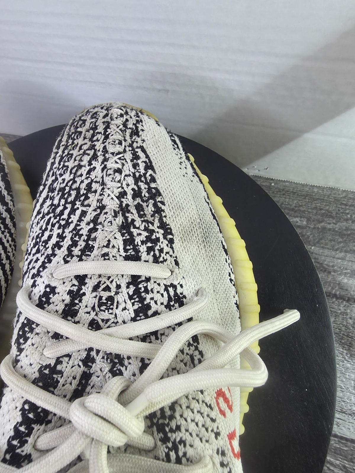 Size 10.5 – adidas Yeezy Boost 350 V2 Low Zebra
